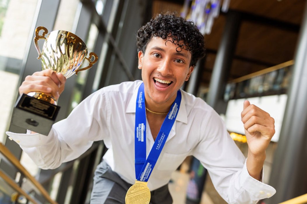 🏆 Congratulations to Xavier Diebold from the Evansville Community School District who recently won the 2025 Microsoft Office Specialist US National Championship in the Microsoft Excel (Office 2019) category!