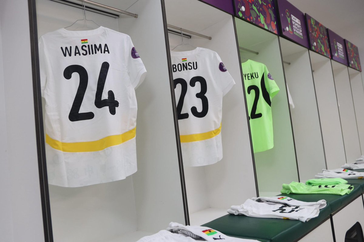 GhanaWNT's tweet image. For the badge, 🇬🇭 let’s do this, Queens!👸🏾

#𝑩𝒍𝒂𝒄𝒌𝑸𝒖𝒆𝒆𝒏𝒔🇬🇭 
#𝑶𝒖𝒓𝑮𝒂𝒎𝒆𝑶𝒖𝒓𝑻𝒊𝒎𝒆 ⚽️💪🏾
#TotalEnergies𝑾𝑨𝑭𝑪𝑶𝑵2024