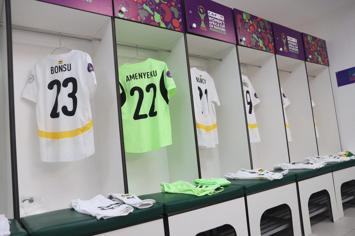 GhanaWNT's tweet image. For the badge, 🇬🇭 let’s do this, Queens!👸🏾

#𝑩𝒍𝒂𝒄𝒌𝑸𝒖𝒆𝒆𝒏𝒔🇬🇭 
#𝑶𝒖𝒓𝑮𝒂𝒎𝒆𝑶𝒖𝒓𝑻𝒊𝒎𝒆 ⚽️💪🏾
#TotalEnergies𝑾𝑨𝑭𝑪𝑶𝑵2024