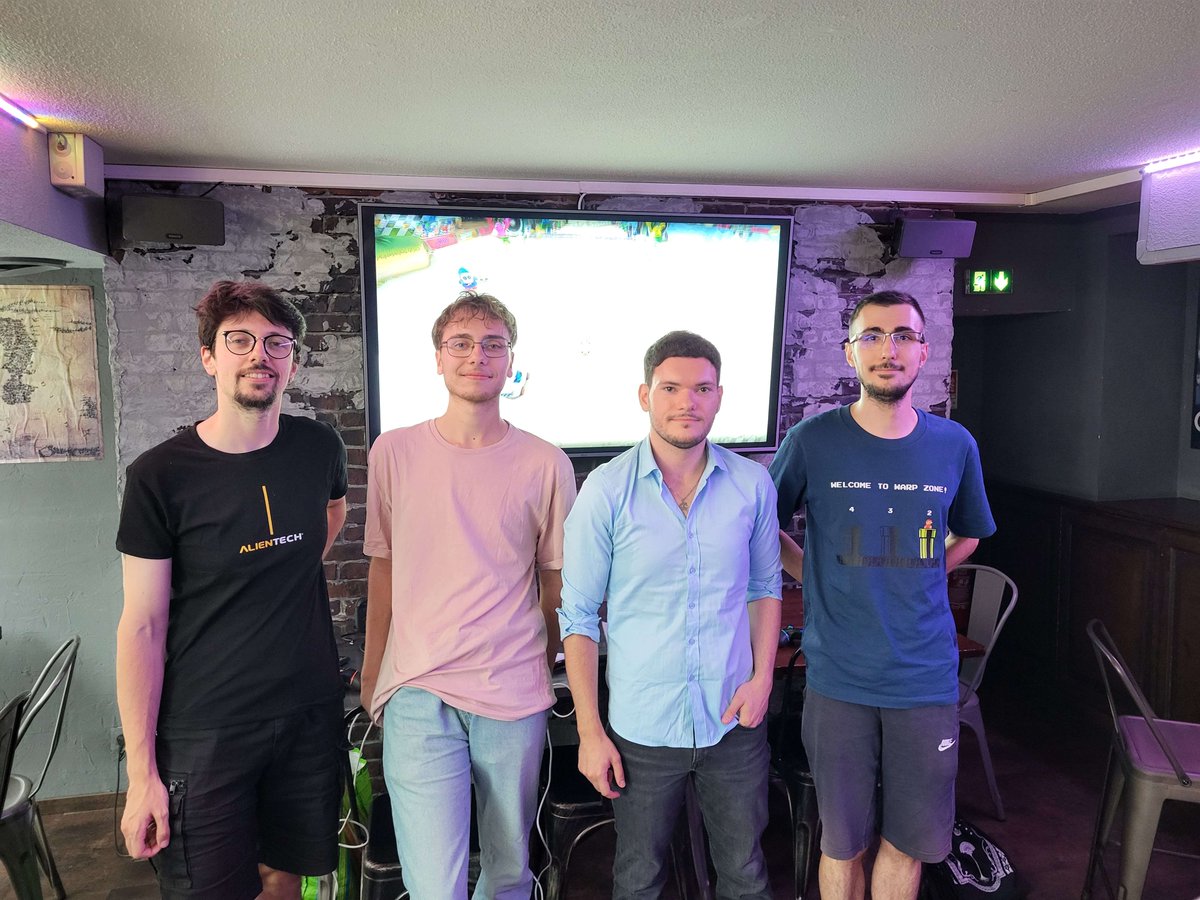 📷📷 Merci à toutes et tous !
Ce soir encore, vous avez répondu présent pour une soirée Échecs &amp; Mario Kart au @meltdownstrasbourg  avec @gamerz_voice  et quelle ambiance ! 📷
#GamerzVoice #Merci #MarioKart #Échecs #SoiréeGaming #MeltdownStrasbourg #StrasbourgGeek #CultureJeu