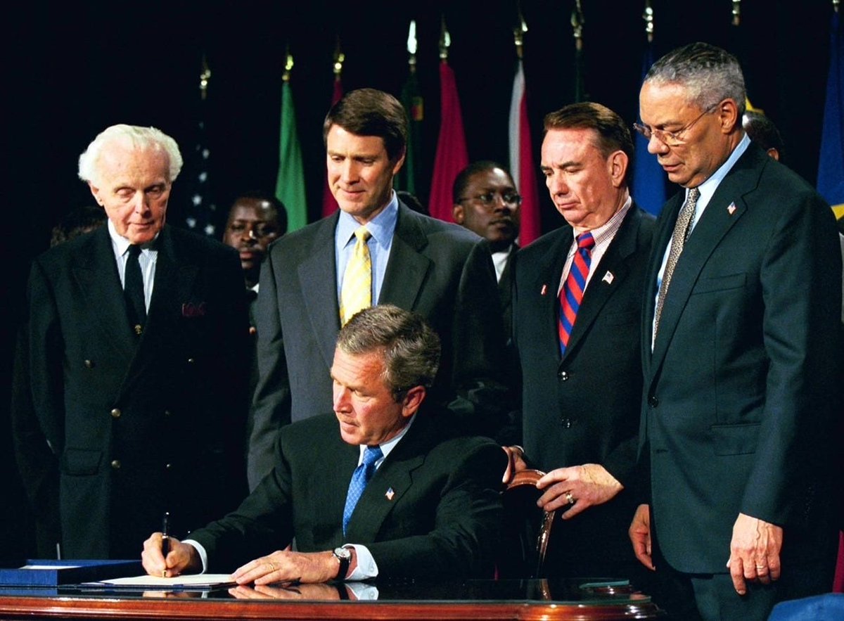 USGLC's tweet image. Former Senate Majority Leader and physician @bfrist makes a clear case for why Congress should maintain support for life-saving programs like PEPFAR:
"A $400 million rescission from Congressionally-approved PEPFAR funds doesn’t improve our global position — rather it makes us…