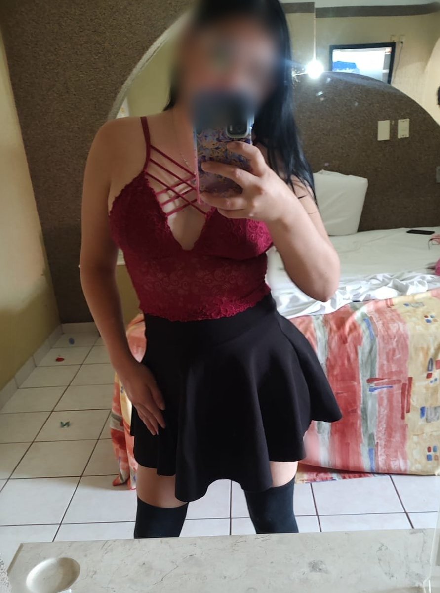 Hola bbys buenos diaaaaas, estoy activa, soy una chica independiente puedes mandarme wats para mas info 7772662438
Rt
Rt
Rt