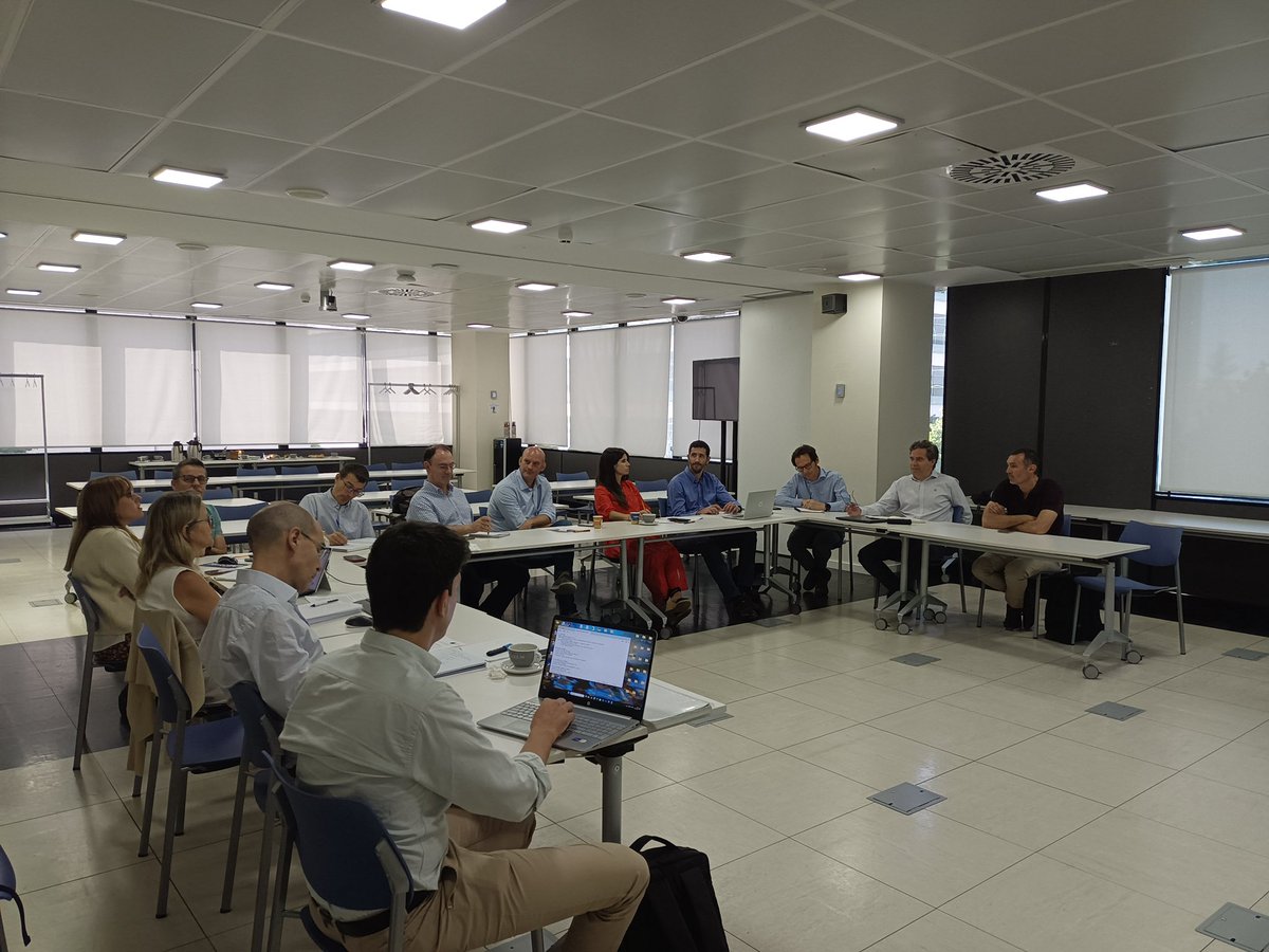 Hoy se ha reunido el Comité de Ingeniería Portuaria.
¡Seguimos trabajando!