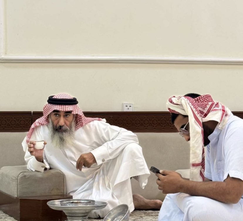 العنكبوت🕸. tweet media