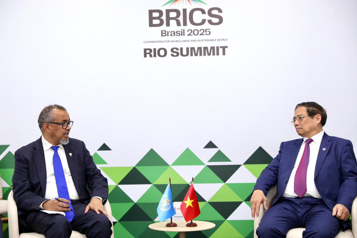 Very pleased to meet with Prime Minister Phan Minh Chinh to discuss #Vietnam’s progress in protecting and promoting #HealthForAll, including through investment in primary health care and health promotion, and stronger tobacco, alcohol and sugary drinks control measures. I thanked