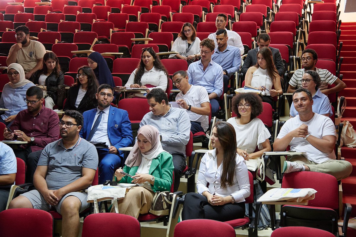 medgem_network's tweet image. 🎓Day 1 of the #GreenHydrogenCamp Tunisia – From Theory to Action kicked off at École Polytechnique de Tunis 🇹🇳!💡28 young engineers (20–30 y/o) from 8 countries🇹🇳🇲🇦🇩🇿🇵🇸🇪🇬🇩🇪🇦🇹🇯🇴 gathered for a week of innovation, learning &amp;amp; collaboration on the future of 
#ActClean #LearnGreen