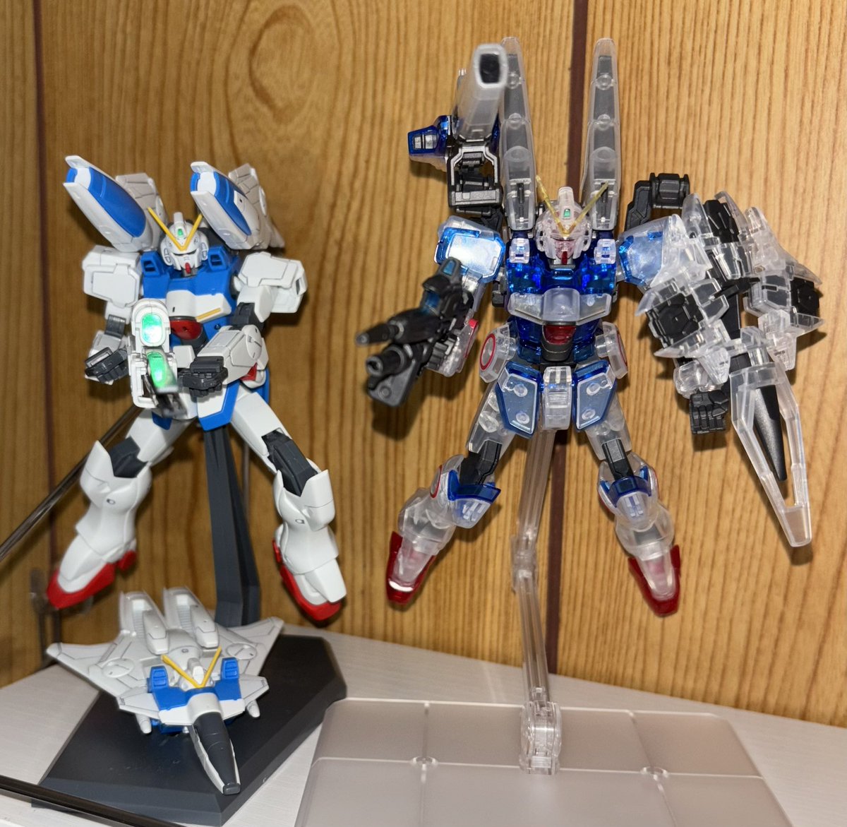 Hideyan021981's tweet image. Vガンダムの進化の軌跡‼️
セカンドV完成❣️👏
光の翼໒꒱ 𓏸*˚
#ガンプラ #めこ丸隊 #みりプラ
#ガンプラ好きとつながりたい
#機動戦士Vガンダム #セカンドV