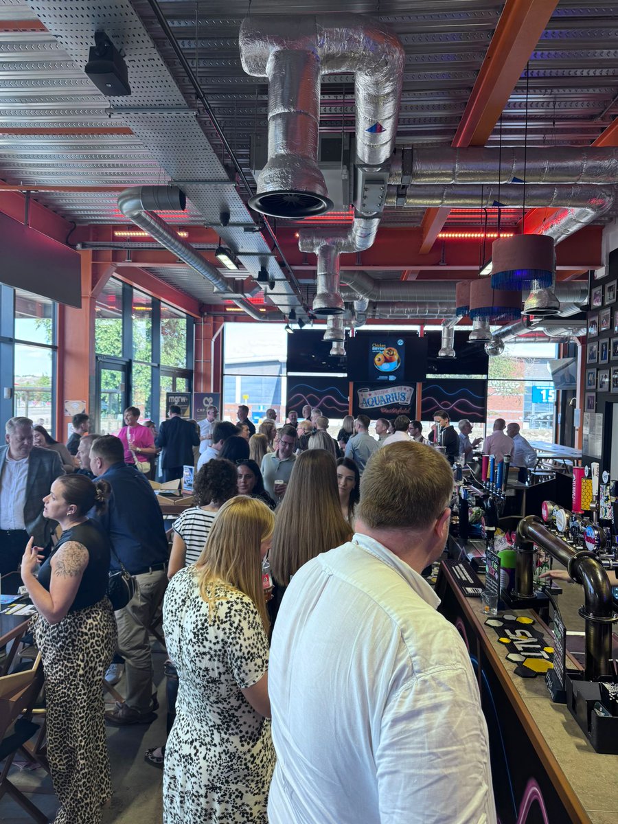 cmplegal_'s tweet photo. We had a brilliant afternoon at the #Chesterfield #NetworkKing Drinks at The Batch House last week 🍻Great to see so many familiar & new faces. Always a pleasure to support local networking events alongside @mgrwsheff! #ChesterfieldNetworking #NetworkKing https://t.co/EMf43n23cz
