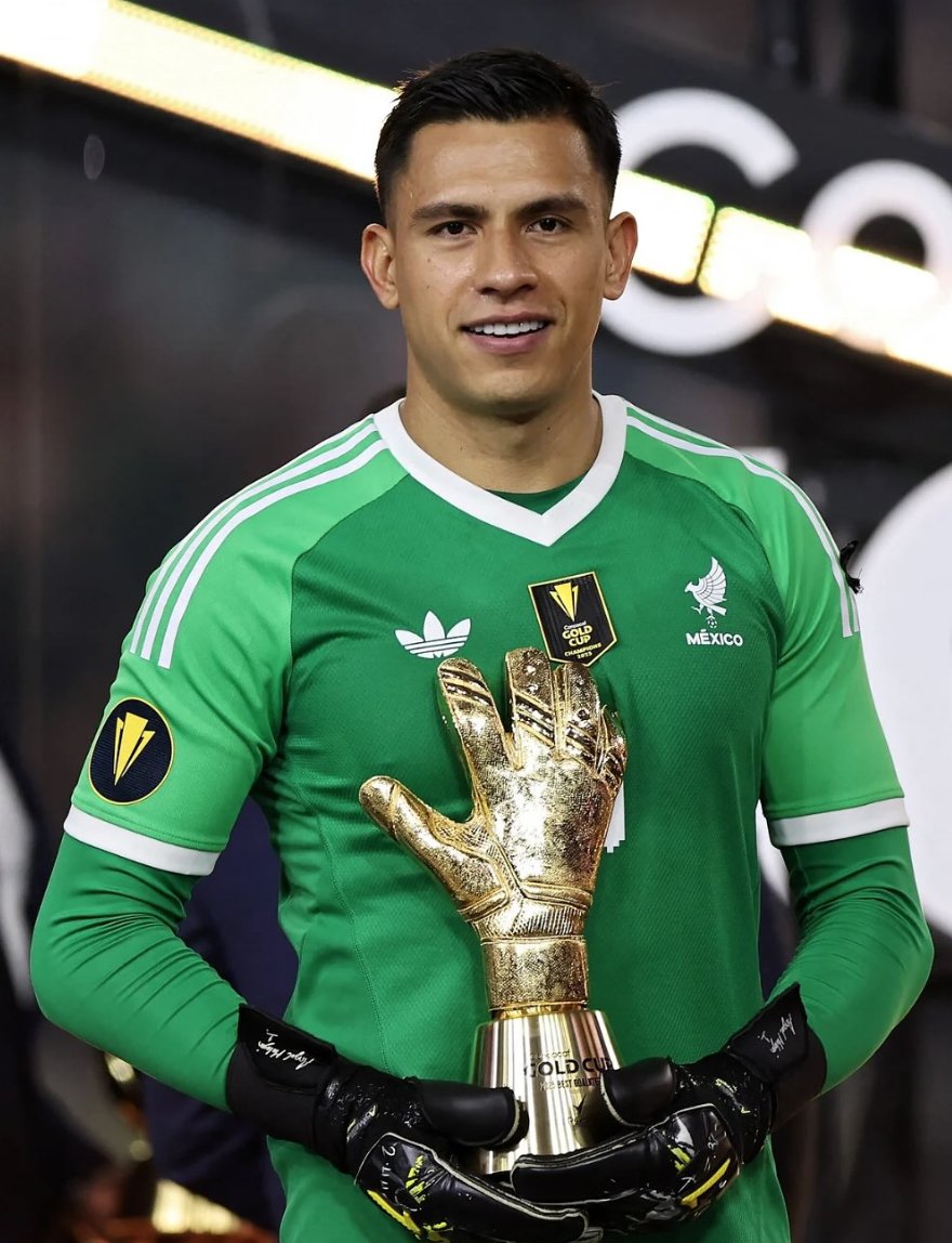 UNA VEZ MÁS, un técnico de porteros 🇪🇸 logra un título internacional

2 técnicos españoles, #ToniJiménez y <a href="/JosebaItuarte6/">Joseba Ituarte</a> llegaron a la final <a href="/GoldCup/">Gold Cup</a> 

Reconocimiento a Toni por esa final, y enhorabuena a ti, Joseba por el título con 🇲🇽

¡Orgullosos de vosotros!

@FormacionRFEF