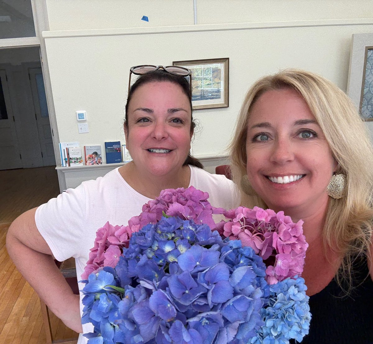 Courtney Monterecy (@cmonterecy) on Twitter photo My first official visitor in Bristol- #FogartyPride in the east bay! Thank you <a href="/LizPalumbo72/">Liz Palumbo</a> for the beautiful flowers! My first official visitor in Bristol- #FogartyPride in the east bay! Thank you <a href="/LizPalumbo72/">Liz Palumbo</a> for the beautiful flowers!