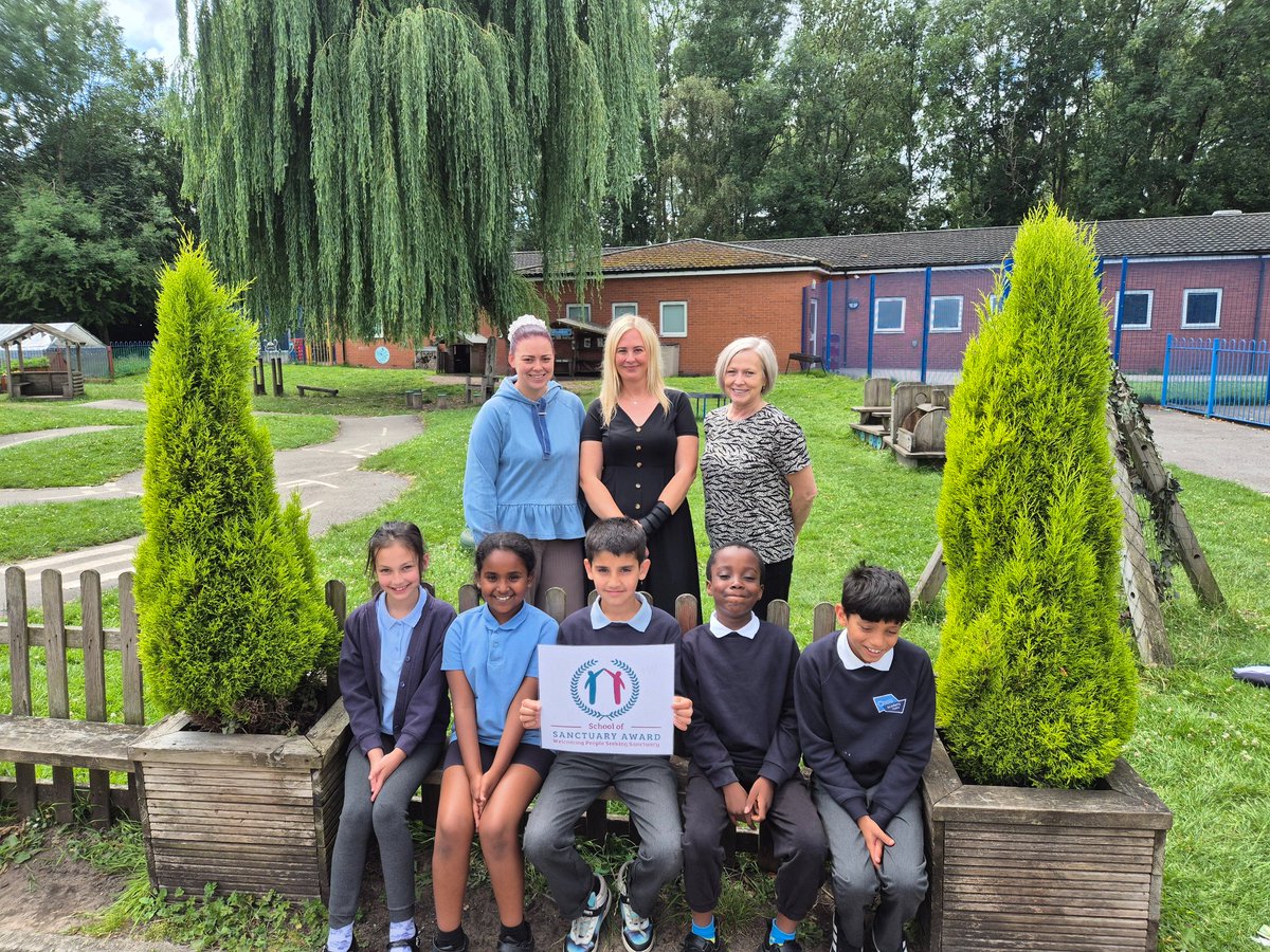 Oasis Academies (@oasisacademies) on Twitter photo Congratulations to <a href="/OasisAspinal/">Oasis Aspinal</a> who've been awarded School of Sanctuary status by <a href="/CityofSanctuary/">City of Sanctuary UK 🧡</a>! This national recognition celebrates the academy's commitment to inclusion, wellbeing & belonging for every child. Read more here - bit.ly/3GxF5m8🧡 <a href="/MENnewsdesk/">Manchester News MEN</a> Congratulations to <a href="/OasisAspinal/">Oasis Aspinal</a> who've been awarded School of Sanctuary status by <a href="/CityofSanctuary/">City of Sanctuary UK 🧡</a>! This national recognition celebrates the academy's commitment to inclusion, wellbeing & belonging for every child. Read more here - bit.ly/3GxF5m8🧡 <a href="/MENnewsdesk/">Manchester News MEN</a>