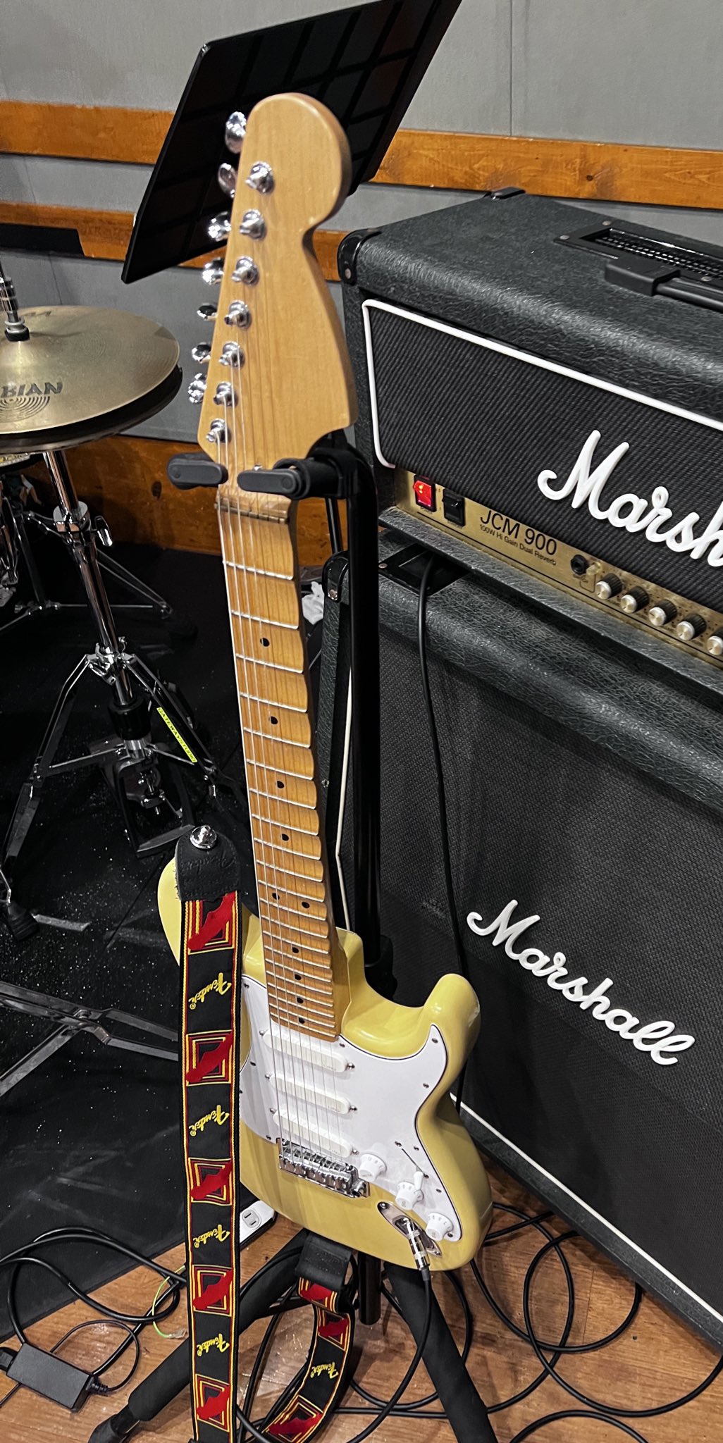 ストラトス 1988 Fender Japan ST54-85LS '54 Reissue 