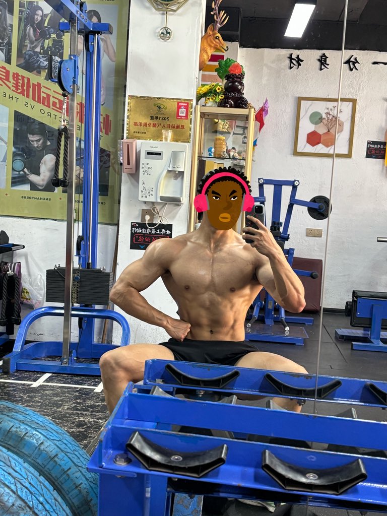 极品大牛至男神宝宝 tweet media