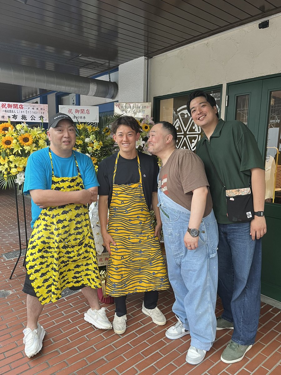 今日は柏でオーブンしたSTADIO PIZZA VAMOZ!!!さんへ。 ここは現役J