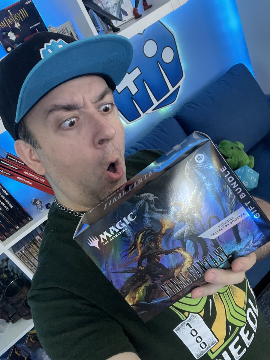 Whelp this just happened!? 🎉 The group I DM D&amp;D for surprised me with the FF MTG Gift Bundle! This is not cheap but they wanted to do something nice and it broke me. 😭 Going to open it live right now! twitch.tv/nerdSMASH 💙
#MagicTheGathering #FinalFantasy #twitch #rinoa