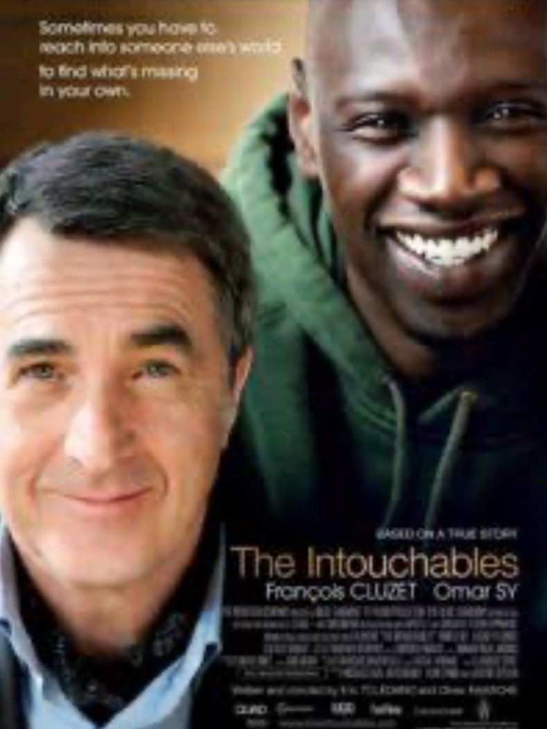 yurising1001's tweet image. 『最強のふたり』（原題: Intouchables）2011フランス

最近は全年齢層映画を多く観ています。
事故により体が不自由になった富豪のムッシューと
その介護人となったスラム街出身の貧しい移民の青年の
心温まる絆を描いた実話の映画化。
 #最強のふたり 
 #Intouchables