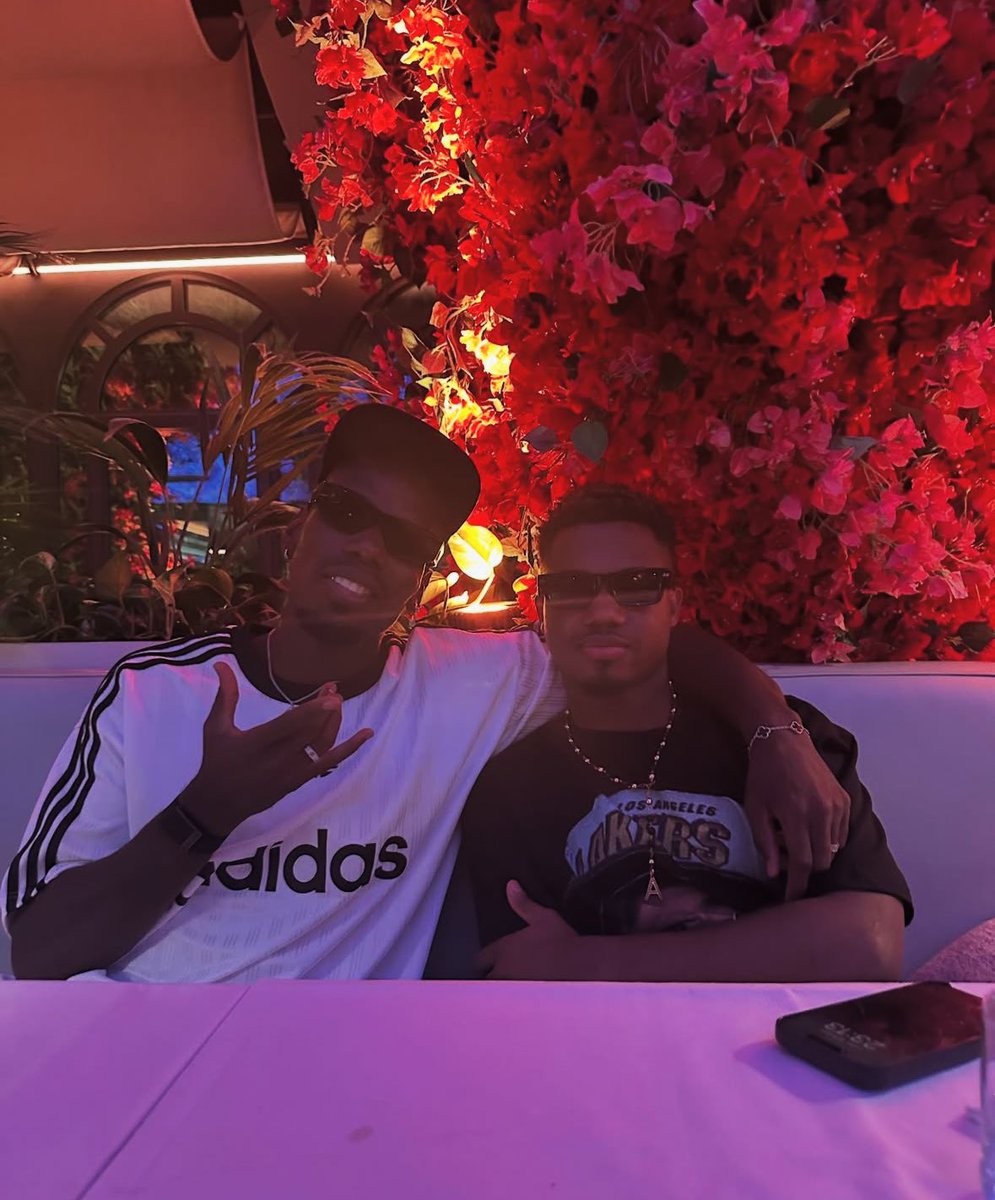 Paul Pogba 🇫🇷  ✖️  🇪🇸 Ansu Fati. 😎

Hâte de voir leur saison avec Monaco 🇲🇨.

📲 IG