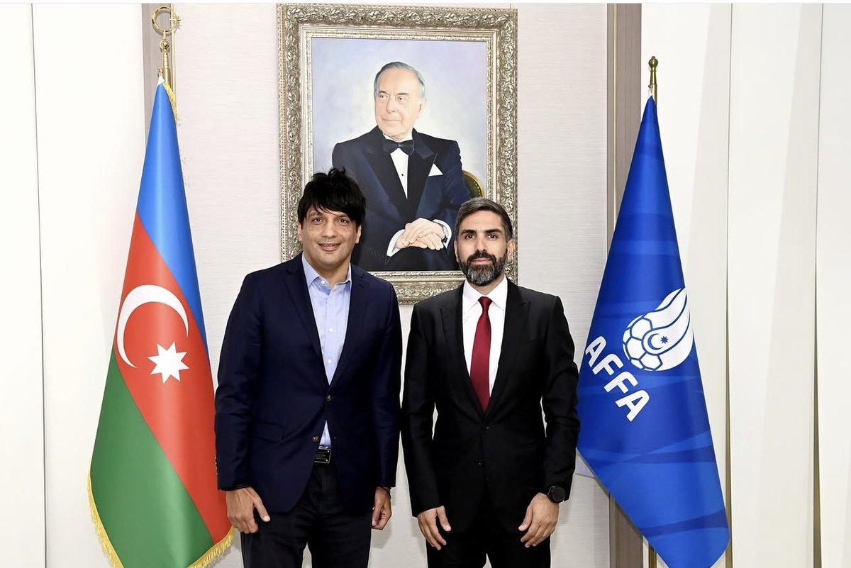 TheRealPFF's tweet image. AFFA President Rovshan Najaf met with PFF President Syed Mohsen Gilani to discuss football cooperation. Both sides expressed confidence that this partnership will boost the sport’s growth in Azerbaijan and Pakistan. 🇦🇿🤝🇵🇰