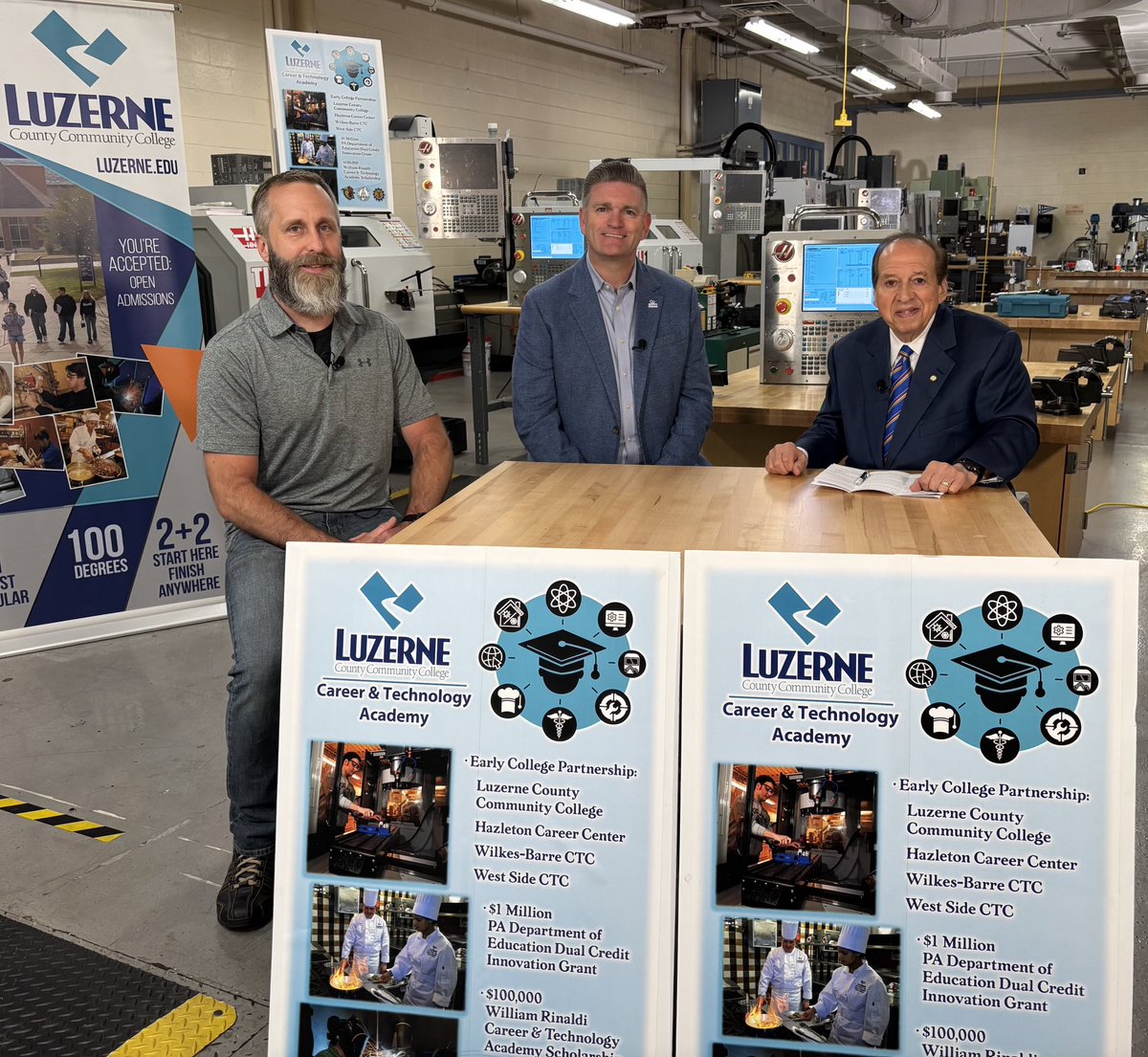 LuzerneCC's tweet image. 🎓📺 Watch now: m.youtube.com/watch?v=2GLVth…
This month on The Sam Lasante Show: President John Yudichak and Instructor John Sherrill spotlight LCCC’s game-changing Career & Technology Academy 🔧🔥