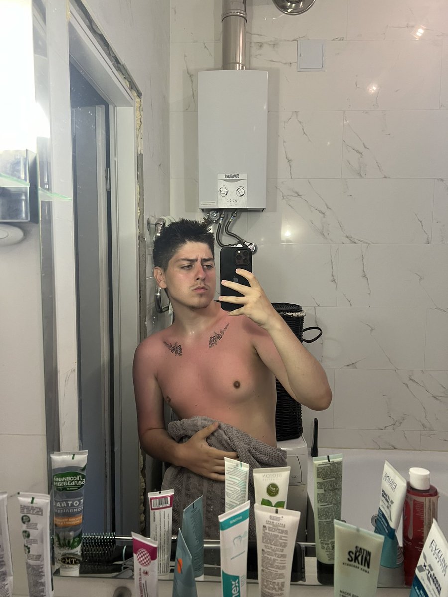 imaximsi's tweet photo. Згорів 🙂🔥🦀 https://t.co/8HHxGyCzOQ