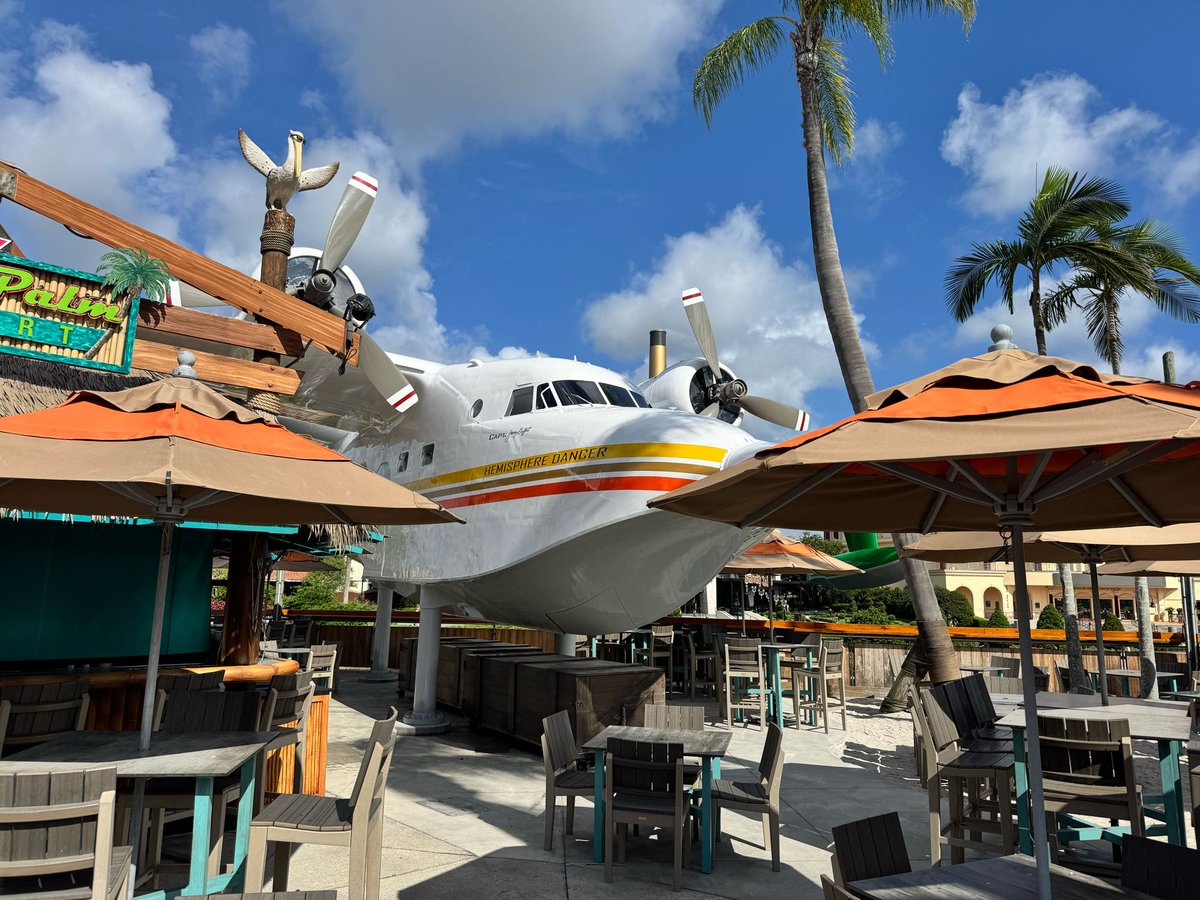 Inside Universal (@insideuniversal) on Twitter photo The refurbishment is complete. The Hemisphere Dancer is now *officially* back at the Lone Palm. <a href="/UniversalORL/">Universal Orlando Resort</a> The refurbishment is complete. The Hemisphere Dancer is now *officially* back at the Lone Palm. <a href="/UniversalORL/">Universal Orlando Resort</a>