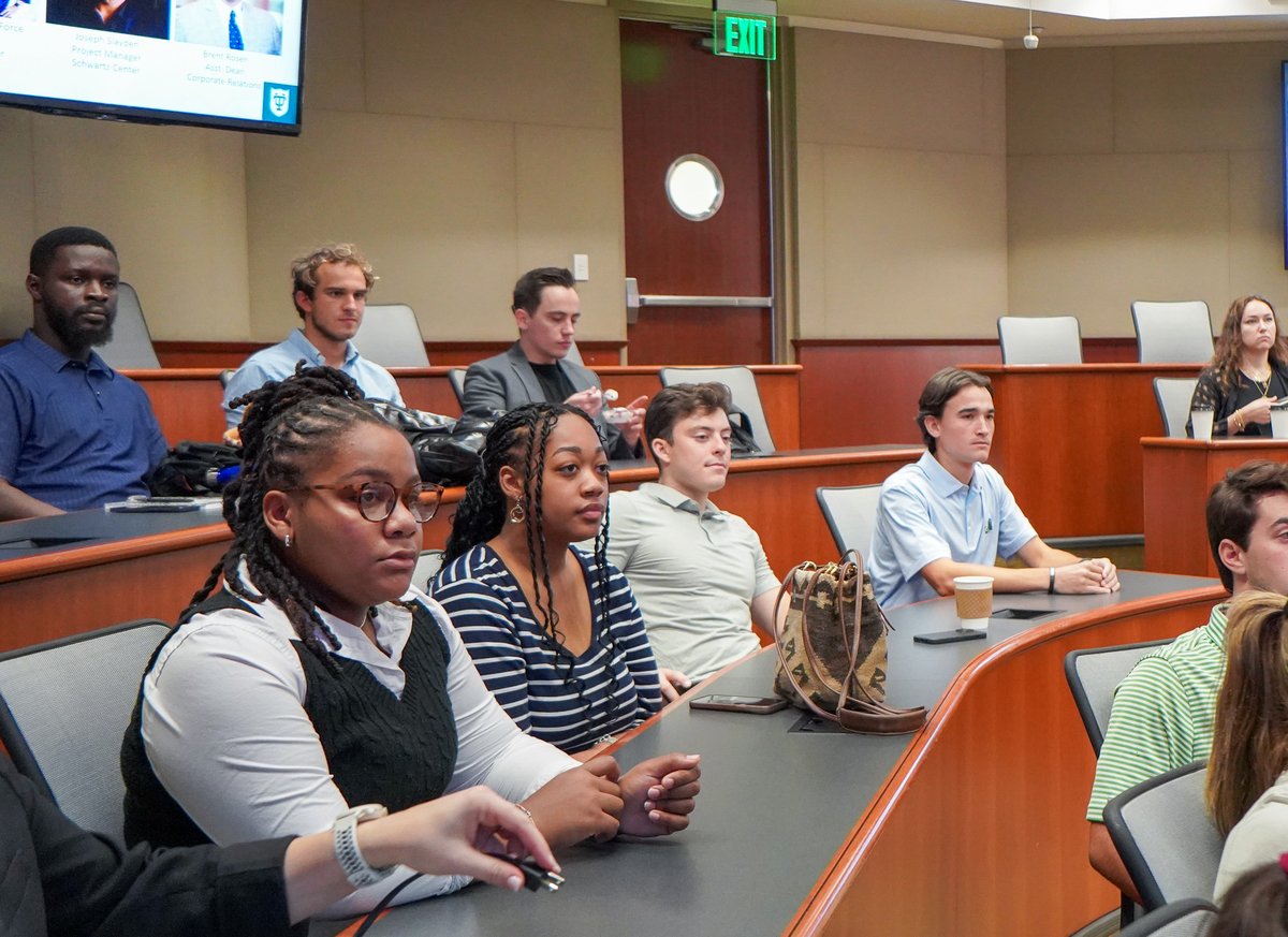 FreemanSchool's tweet image. All of our graduates have jobs within six months of program completion. Wondering what jobs you can hold after participating in a Full-Time MBA program?
Read our latest article here: bit.ly/3HoQjJT
#FreemanBusiness