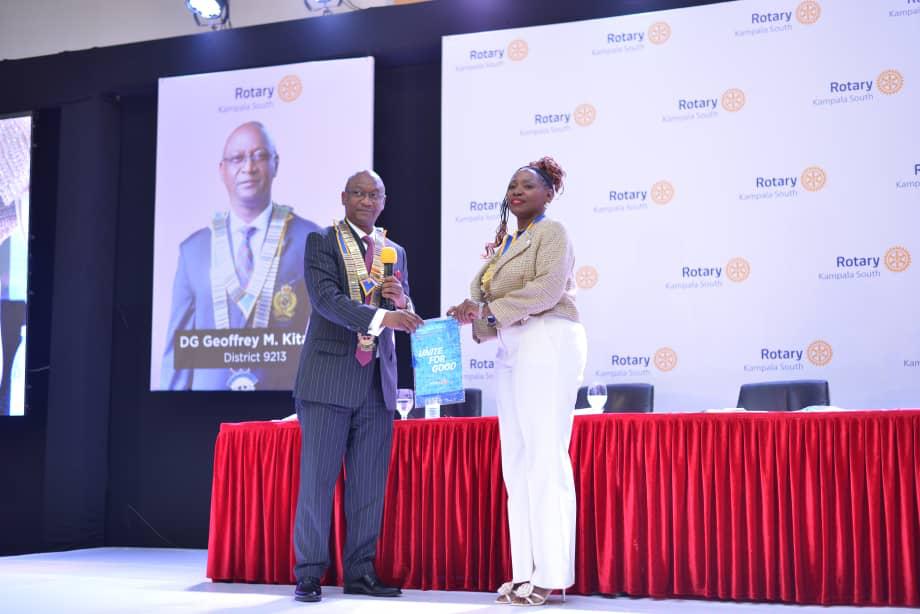 Visiting the <a href="/KampalaSouth/">KlaSouth Rotary Club</a>  — one of the most excellent clubs in our district and my own club as a proud member — was a true privilege during my official visit this evening.
#Thread 1/ | #unite4good9213