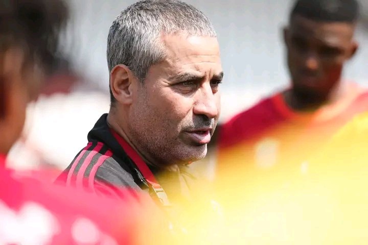 tshibangudarius's tweet image. Vita Club : Saber Ben Jabria, nouvel entraîneur  !

Le technicien franco-tunisien arrive en provenance du FC Tanganyika, qu’il a mené en Ligue 1 et aux Playoffs. Il aura pour mission de relancer les Moscovites après une saison ratée. #VClub #Linafoot