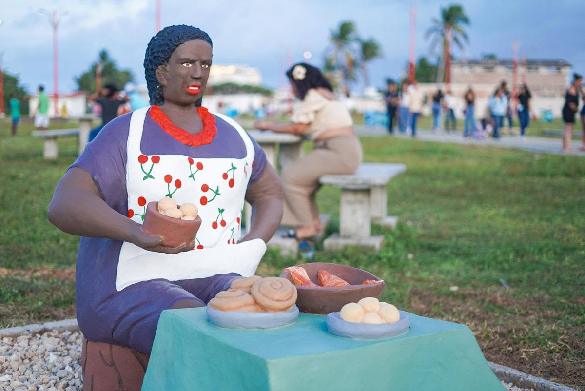 Mientras tenga vida no dejaré de alzar la voz por los míos, por San Andrés.
Si vas a la isla pásate por el Tropical Park y tómale fotos a las esculturas chambonas que inauguraron bajo un millonario contrato y etiqueta a la <a href="/PGN_COL/">Procuraduría General de la Nación</a> y <a href="/CGR_Colombia/">Contraloría General de la República de Colombia</a> para que investiguen.