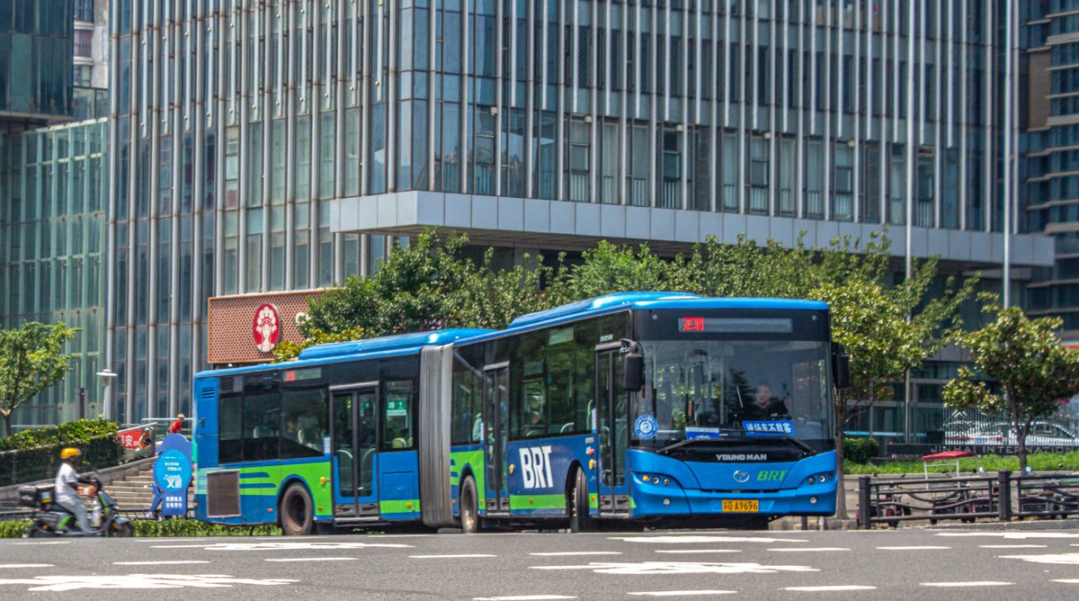 TT4sol's tweet image. NEOPLAN
YOUNG MAN 
JNP6180GVC
2025.7.6 LianYunGang China