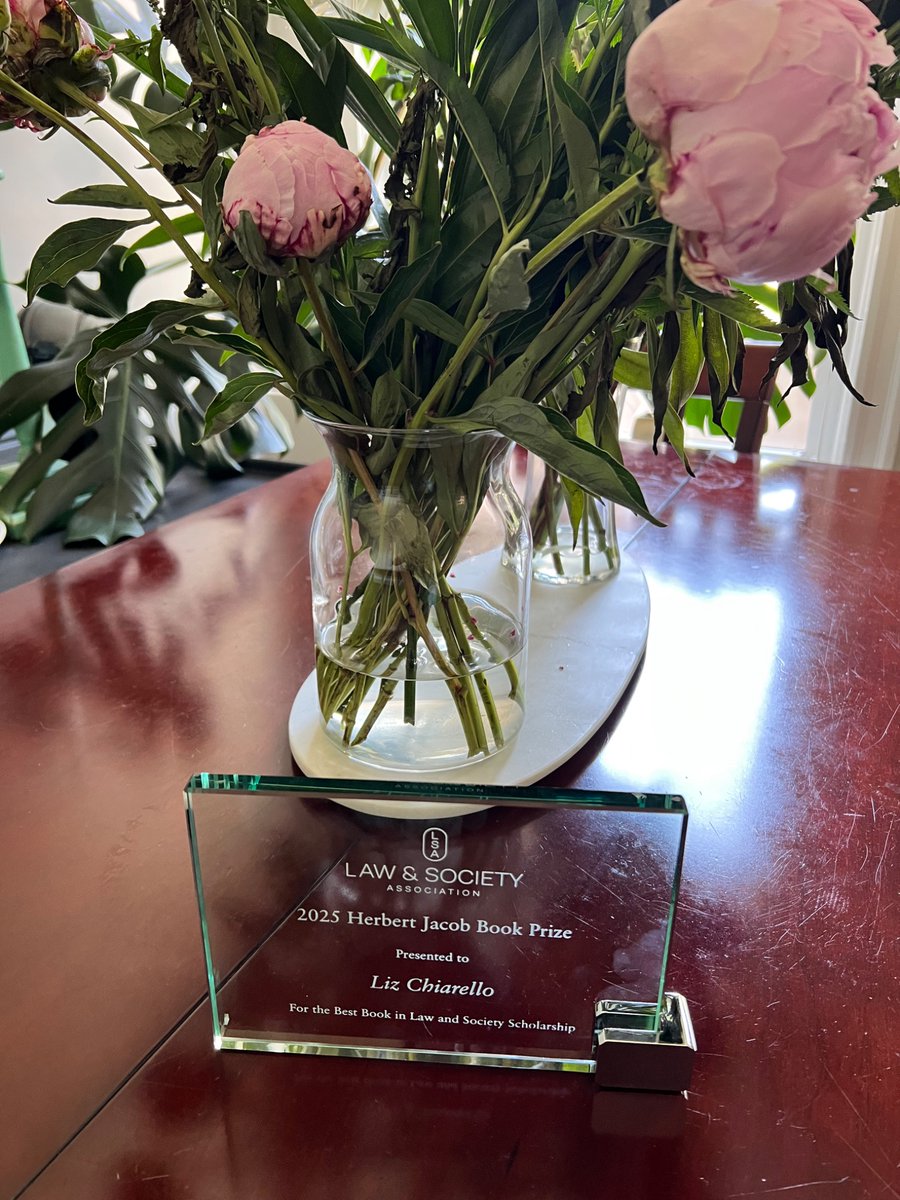 Liz Chiarello.com (@liz_chiarello) on Twitter photo Look what just arrived in the mail! This award means so much to me. Thank you <a href="/law_soc/">Law and Society</a> 💗 Look what just arrived in the mail! This award means so much to me. Thank you <a href="/law_soc/">Law and Society</a> 💗