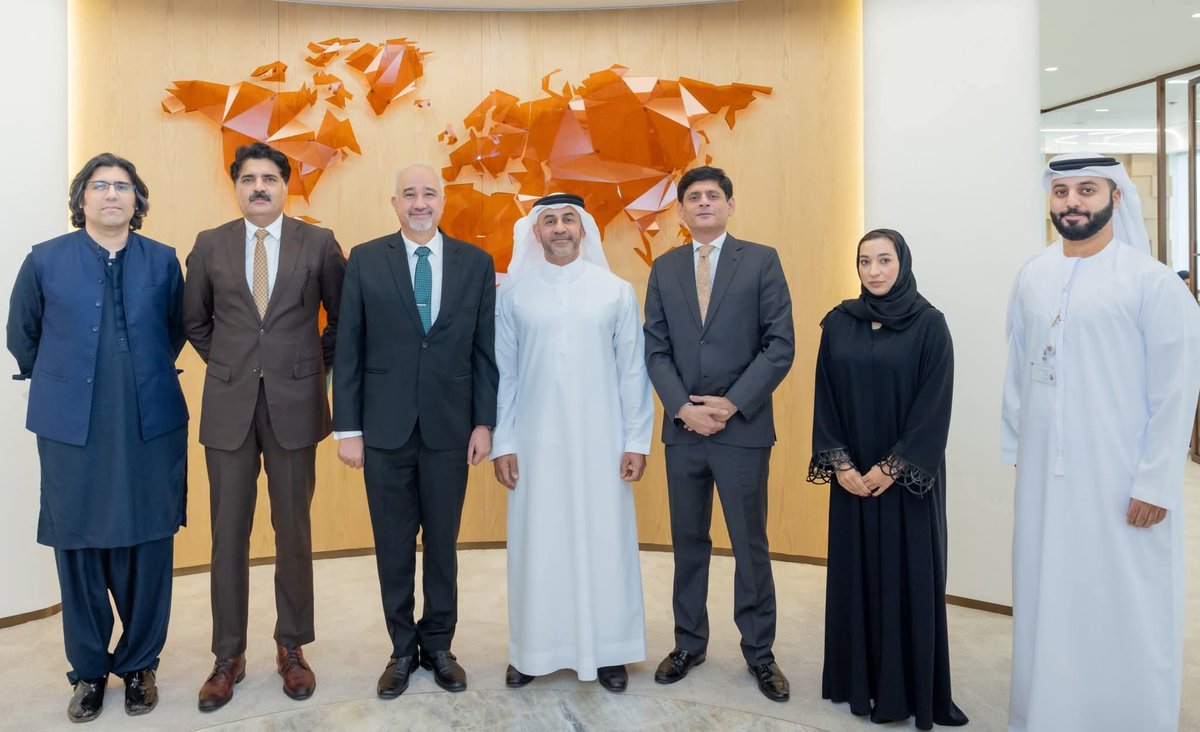 Ch Arif Amir Minhas (@arifamir786) on Twitter photo π΅π° π€π¦πͺ
Ambassador of Pakistan in π¦πͺ UAE
H.H. <a href="/Fntirmizi/">Faisal Tirmizi</a> met with H.E. Abdulla Nasser Lootah, Deputy Minister of Cabinet Affairs for Competitiveness and Experience Exchange, UAE in Dubai today. π΅π° π€π¦πͺ
Ambassador of Pakistan in π¦πͺ UAE
H.H. <a href="/Fntirmizi/">Faisal Tirmizi</a> met with H.E. Abdulla Nasser Lootah, Deputy Minister of Cabinet Affairs for Competitiveness and Experience Exchange, UAE in Dubai today.
