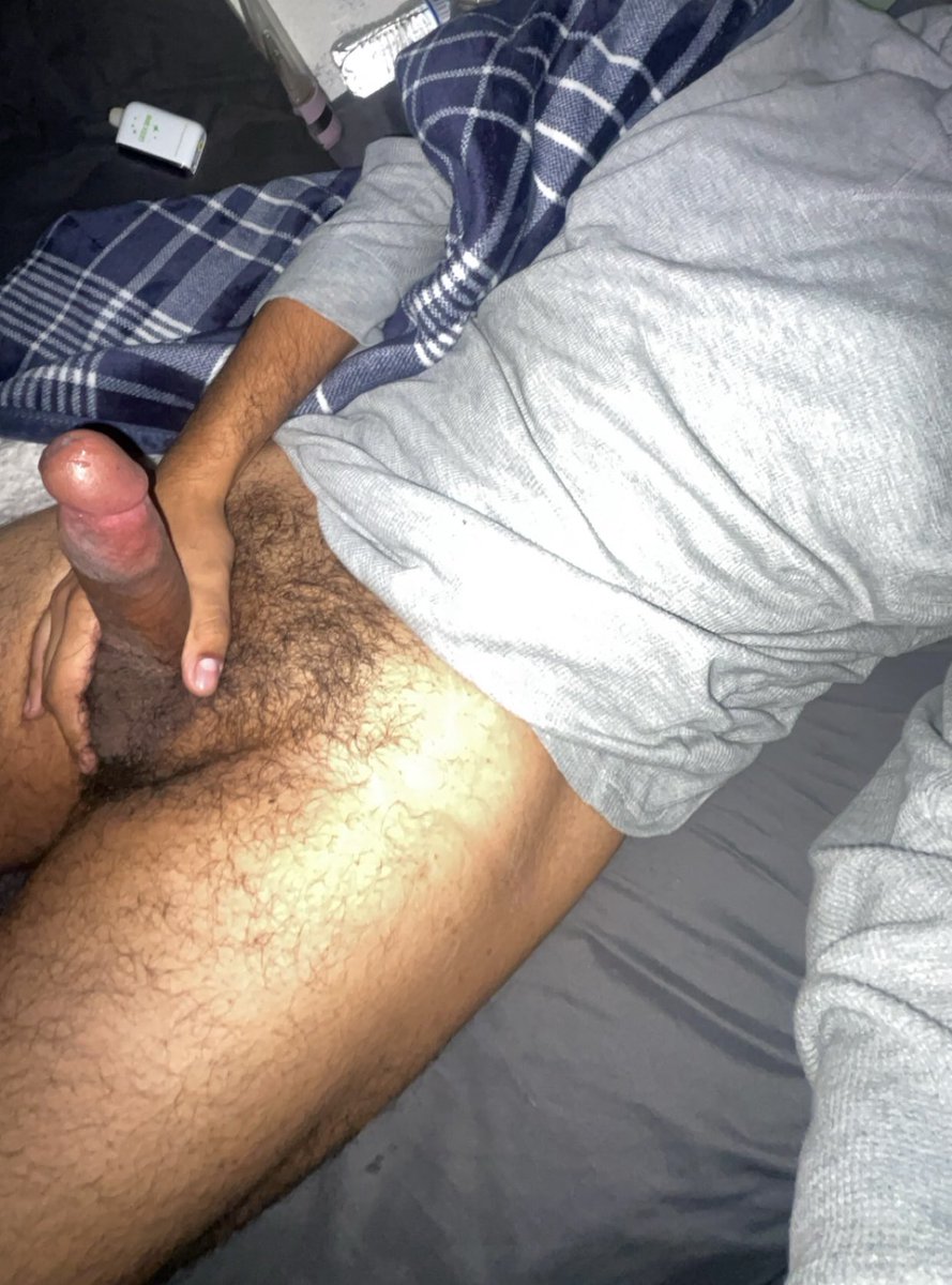 vanhelsin20's tweet photo. i wanna post more often 😏 #latinodick #nsfwtwtًً  #gaylatino #rt #socal https://t.co/dwrhins8DT