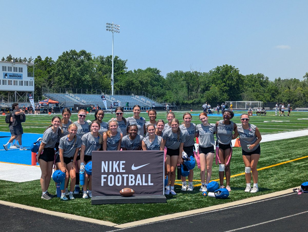 Lakes Flag Football (@lakesflag) on Twitter photo Thank you <a href="/ChicagoBears/">Chicago Bears</a> <a href="/Nike/">Nike</a> for having us out today! <a href="/BearsOutreach/">Chicago Bears</a> <a href="/Visa/">Visa</a> <a href="/Gatorade/">Gatorade</a> <a href="/BWWings/">Buffalo Wild Wings</a> Thank you <a href="/ChicagoBears/">Chicago Bears</a> <a href="/Nike/">Nike</a> for having us out today! <a href="/BearsOutreach/">Chicago Bears</a> <a href="/Visa/">Visa</a> <a href="/Gatorade/">Gatorade</a> <a href="/BWWings/">Buffalo Wild Wings</a>