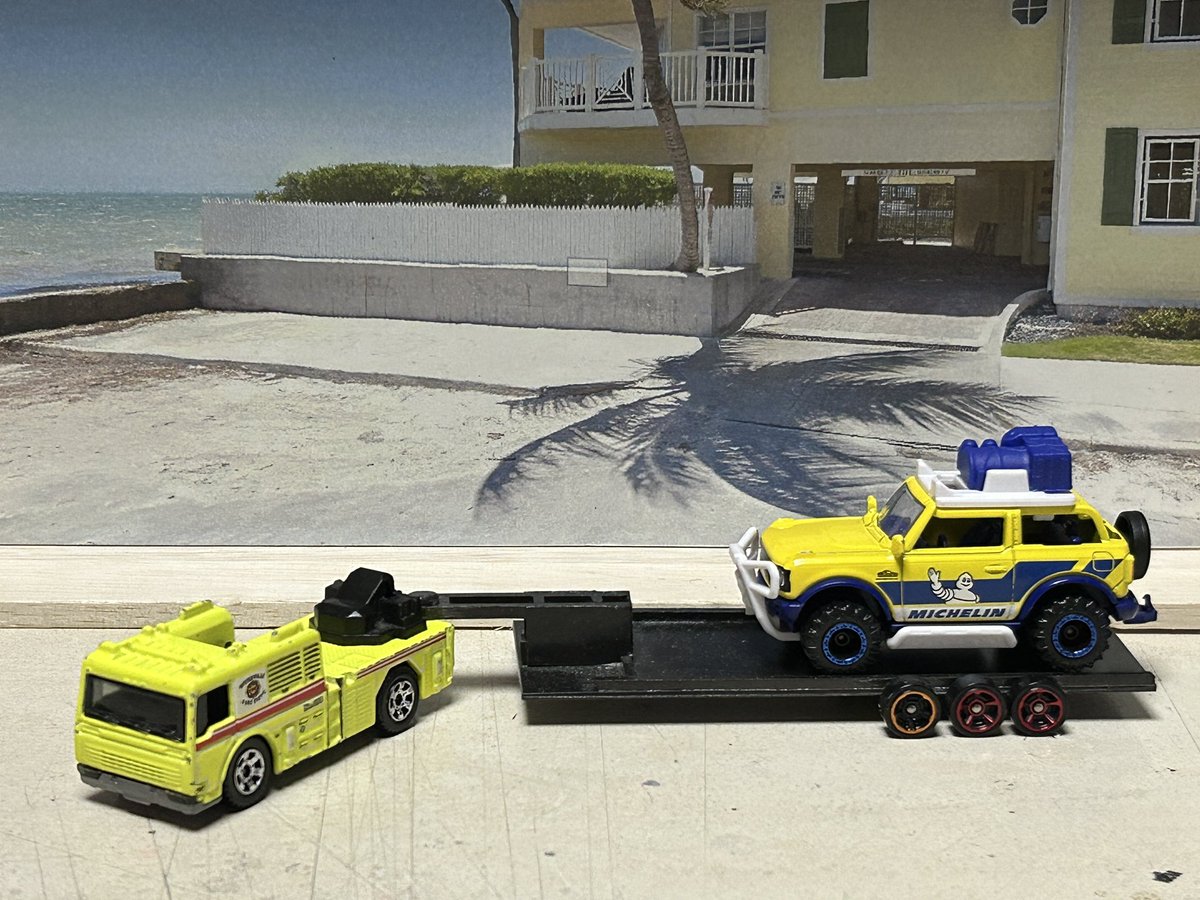 porschegmbh's tweet image. #マッチボックス  #マジョレット
  #fireengine  #BroncoWILDTRAK 
ハワイの消防車をトラクタにしてみた👍