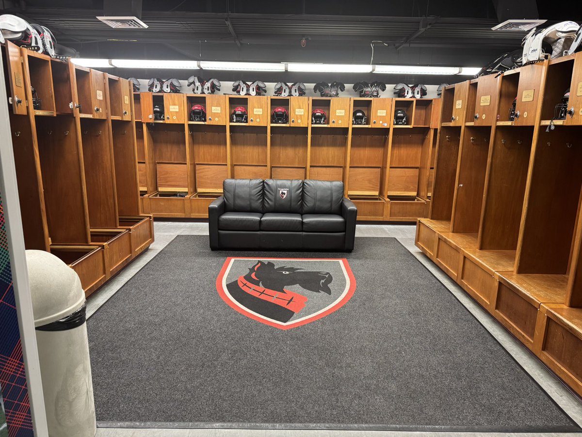 LucasGordon02's tweet image. Thank you @CoachRyanLarsen and @coachfloppy for setting up an incredible visit at Carnegie Mellon University. I learned so much about @TartanFB and the school!