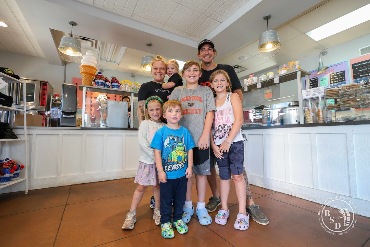 BSDk12's tweet photo. Celebrating National Ice Cream Month with a scoop of BSD pride! Sweet Lucy’s is owned by BSD alums Meg &amp; Dan Hurst—middle school sweethearts now raising 5 future BSD grads &amp; supporting over 2 dozen local businesses. Stop by &amp; tag your treat! #Proud2bBSD #SweetLucys https://t.co/RXrYn7ApAR