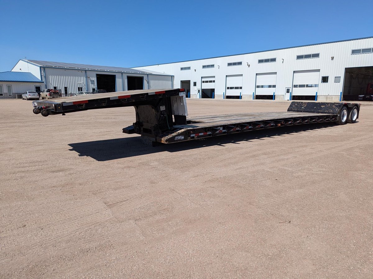 EquipmentTrader's tweet image. 💪 Get set to haul with this 2020 Load King 40-Ton Lowboy Trailer 🔥📍 Sawyer, KS | 💰 $47,500
29' well, 49' x 102", air ride, swing-out outriggers! 🚛 Nationwide delivery available 👉 brnw.ch/21wTXYs

#EquipmentTrader #BuySellResearch #TrailerForSale #LowboyTrailer