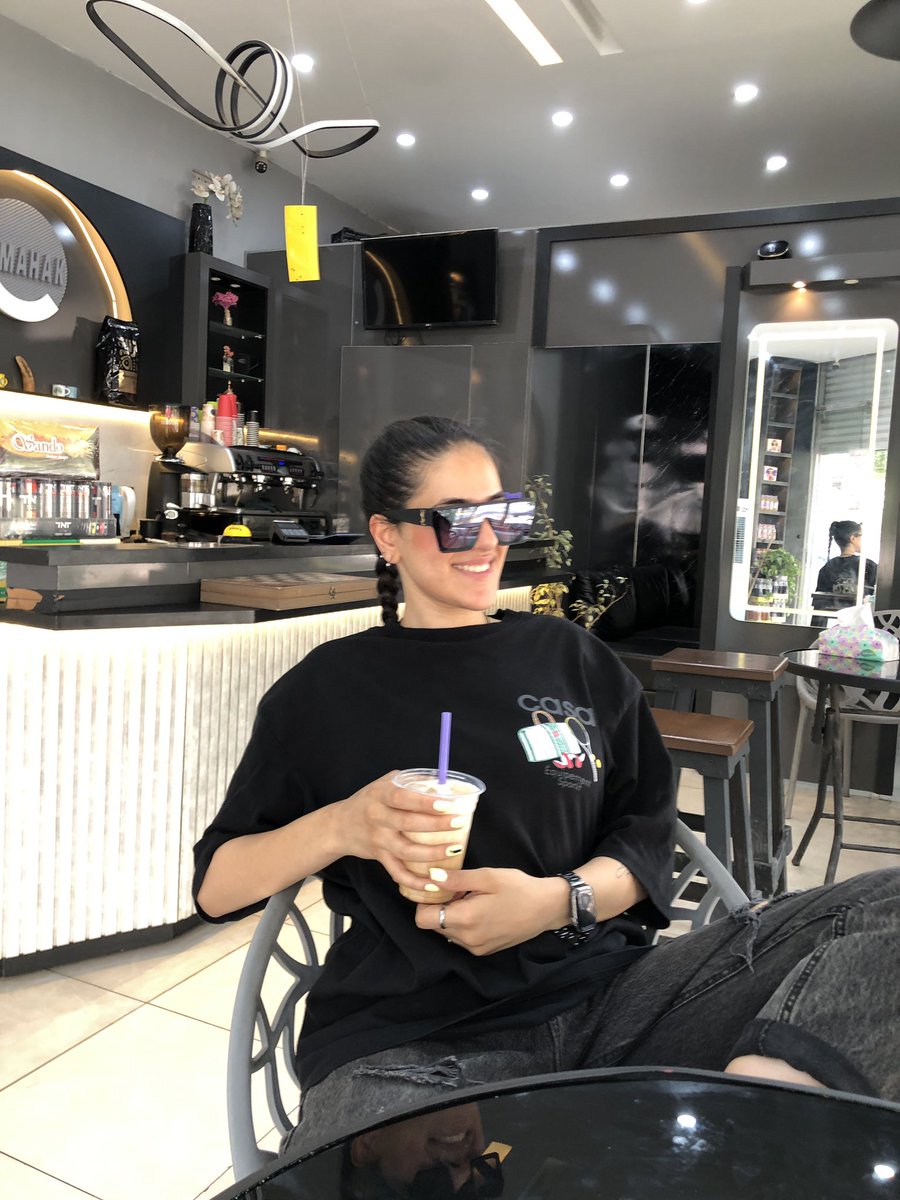 حتی آیس کاراملم این گرمارو قابل تحمل نمیکنه دیگه