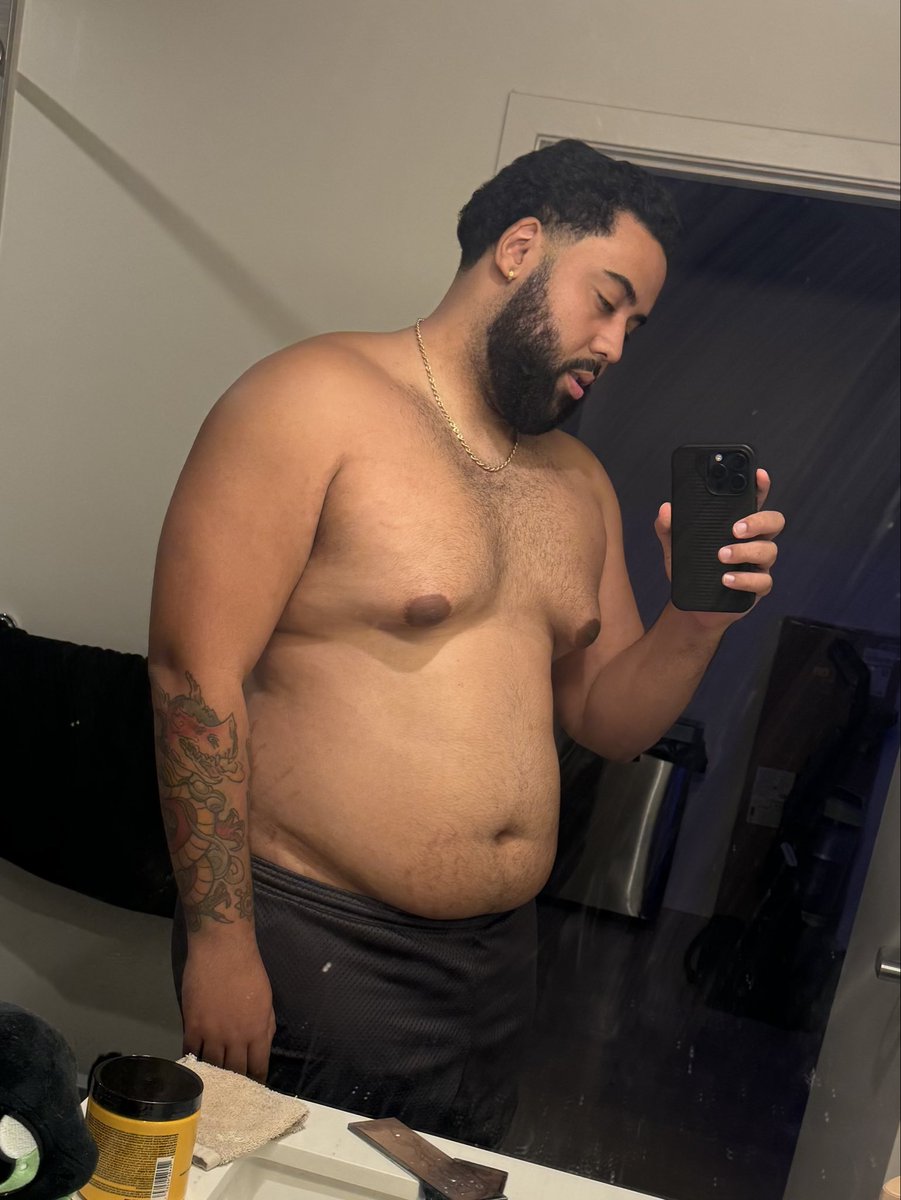 draynilla's tweet image. I may not have the physique I want just yet but I sure as hell ain’t as big as I used to be 🙏🏽
302 —> 270
#fitnessjourney #gym