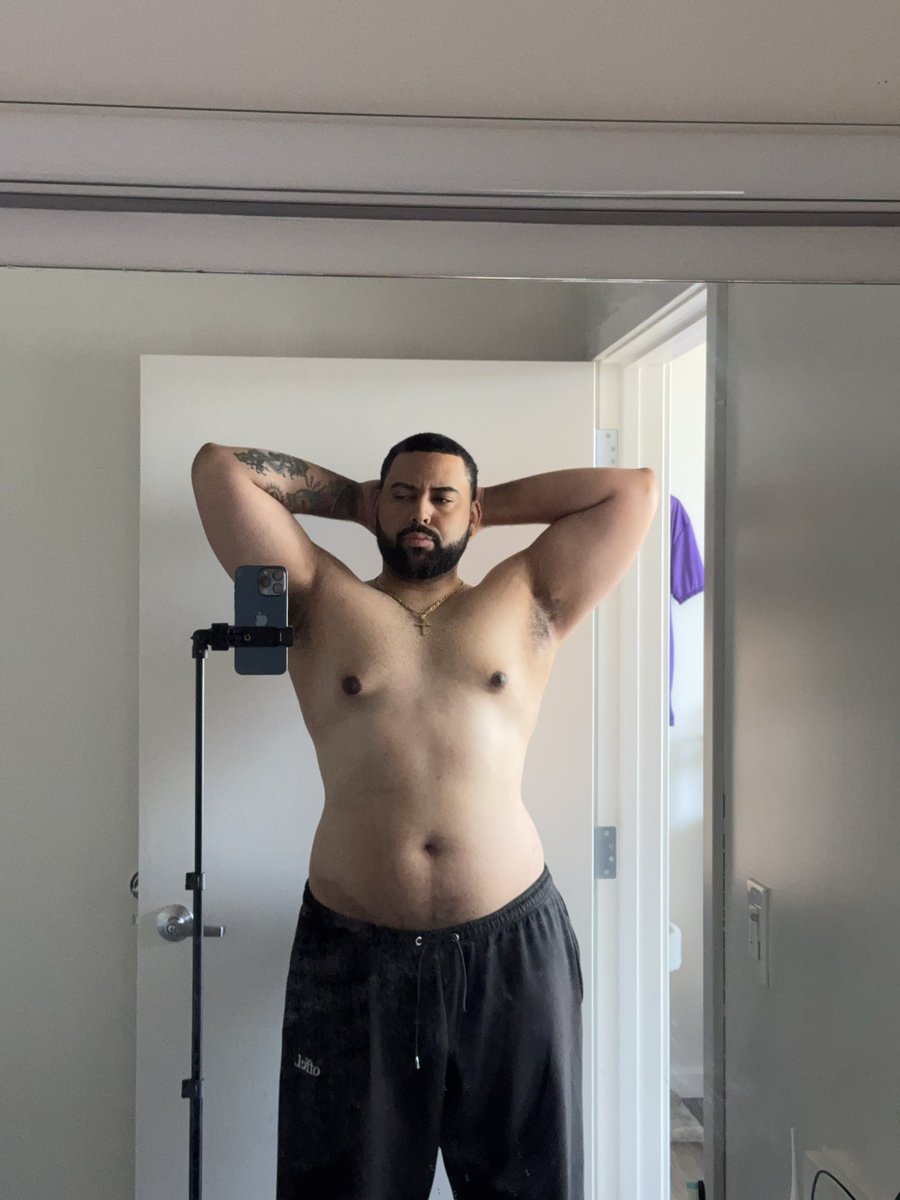 draynilla's tweet image. I may not have the physique I want just yet but I sure as hell ain’t as big as I used to be 🙏🏽
302 —> 270
#fitnessjourney #gym