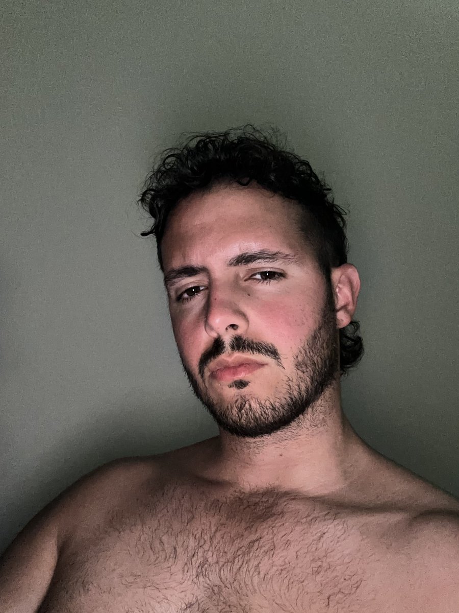dariosalaas's tweet photo. What color do you think my dick is?
https://t.co/YVx6zw9rJu

#onlyfans #Grok https://t.co/h66dHDmSqp