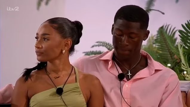 this is the WORST casa amor ever. nothings on the line &amp; don’t tell me “my meg”…. we used to be a proper country!!! #loveisland #LoveIslandUK