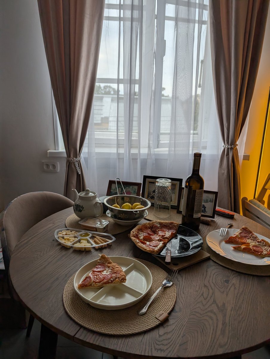 Воскресный вечер на домашнем.