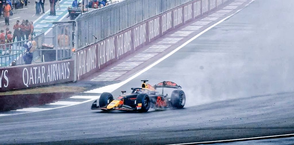 ruben_plaza98's tweet image. Pepe Martí en Gran Bretaña:
Sprint P10 y carrera larga P9, al menos TOP 10 es algo, queda temporada, VAMOS PEPE.
#PepeMarti #F2 #F1 #BritishGP #BritishDAZNF1 🇬🇧