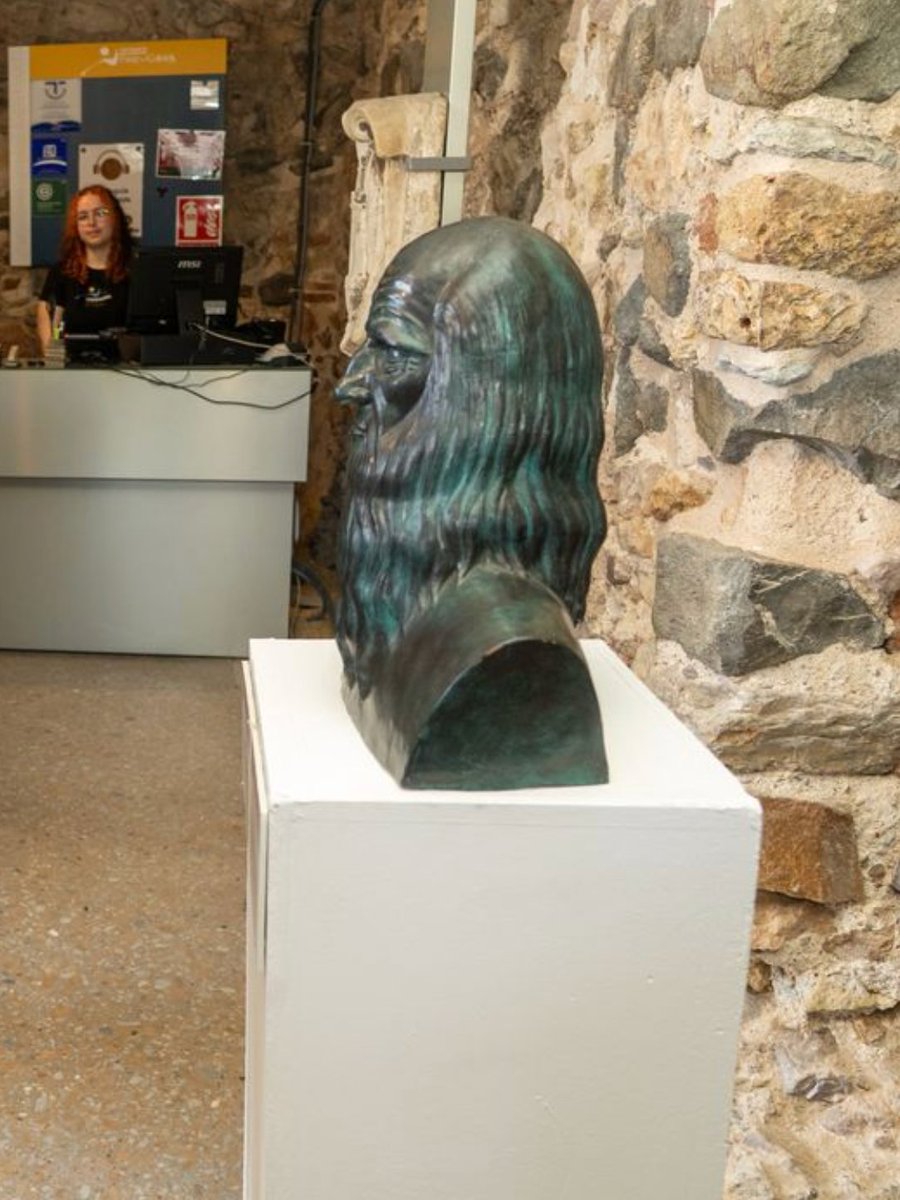 theloopinn's tweet photo. Este verano en #LoopInnCartagena, disfruta "La Última Cena de Da Vinci" en el Castillo de la Concepción. Una experiencia inmersiva llena de misterio y sabor. 📅 13/Jun & 12/Sep | 🕤 21:30 | 💰 €70
🎟 Reserva: https://t.co/kRE8YiqGlu https://t.co/pHkGnrE2cJ