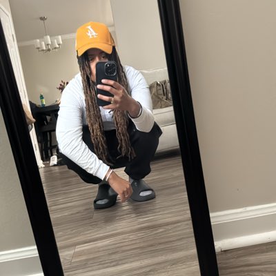 vachynaa's tweet photo. #NewProfilePic https://t.co/5mjC7jbJeT