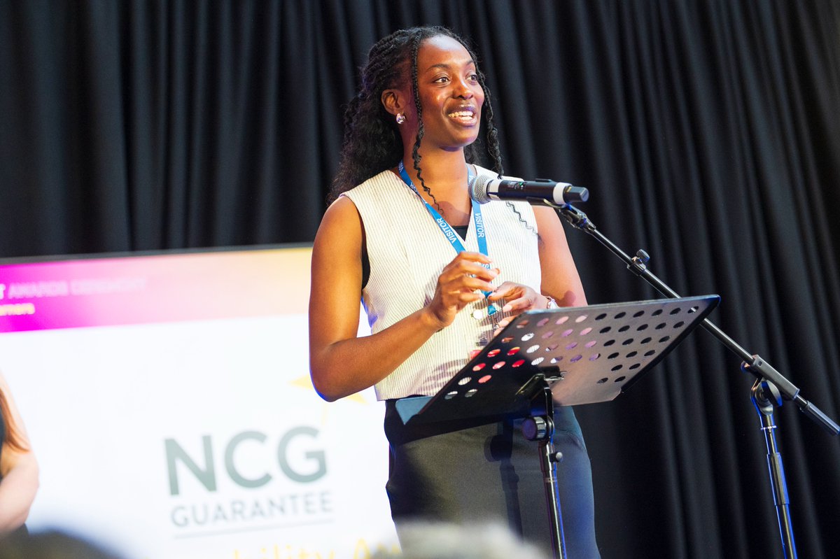 Thanks to our #SouthwarkCollege 16-18 Student Awards' host <a href="/KamaliMelbourne/">Kamali Melbourne</a>
and our guest speakers: Oba Akinwale  <a href="/loudspeakerlive/">Loud Speaker</a> , Diana Hofler - Mind, Katie Doyle -
@goodagencyld, Ife Davies -
<a href="/HOLTofLondon/">Heritage of London Trust</a> , Steven Watterson - @AoC_inf, and Diana Barranco - Delancey