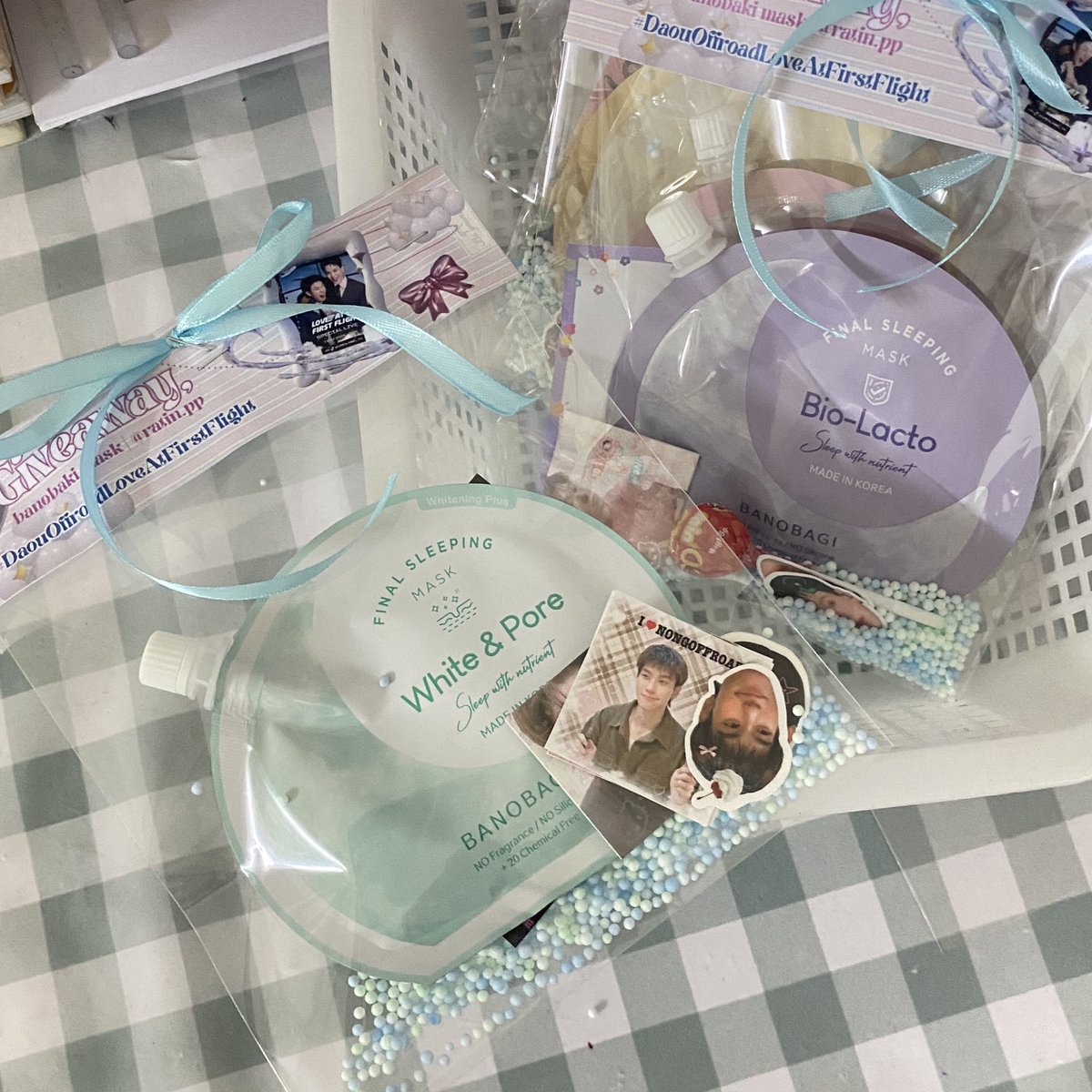 ratin_pp's tweet photo. 😶🌫️ ㅡ แจกไอเดียทำ giveaway ไปแจกหน้าคอนค่า😶🌫️
แจกมาร์คหน้าบาโนบากิ พร้อมสารพัดของกุ๊กกิ๊กของต้าห์อู๋ออฟโร้ดดดด🦖🚗 ชาวด้อมจะได้หน้าใสกัน😳✨
เค้าทำไว้20ชุดน้า มารับหน้าคอนได้เลยย
@BanobagiTH
#BANOBAGI #BanobagiLoveAtFirstFlight #DaouOffroadLoveAtFirstFlight #FlyingWithOUROAD https://t.co/zy8Xc11Lxs