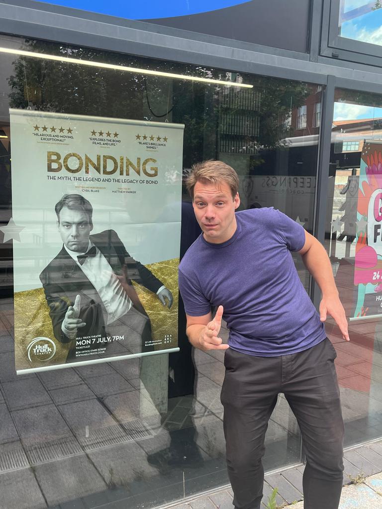 cyrilblakeactor's tweet image. I am @HullTruck for the latest round of @BondingShow